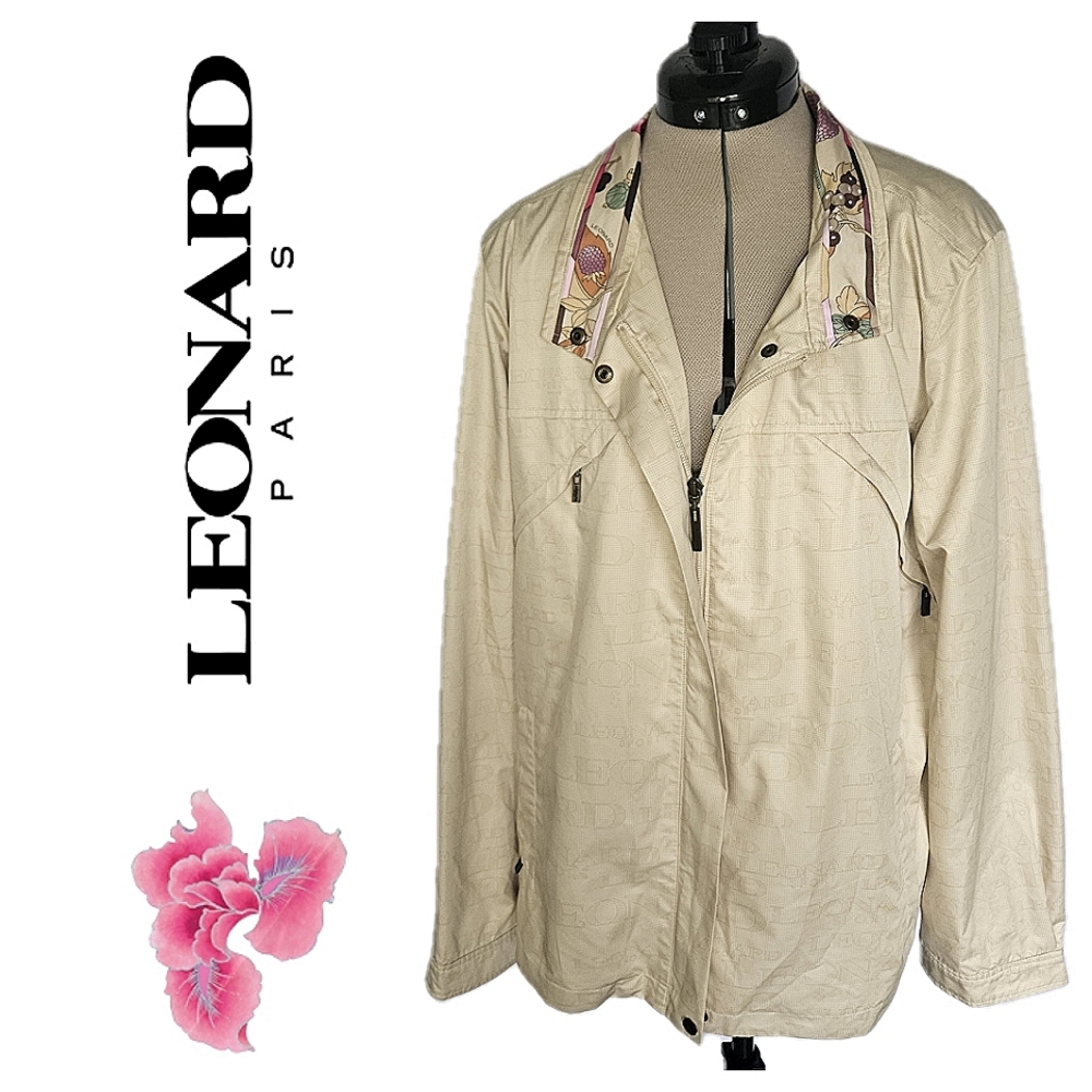 Leonard Sport Lightweight Windbreaker 44 Beige Monogram